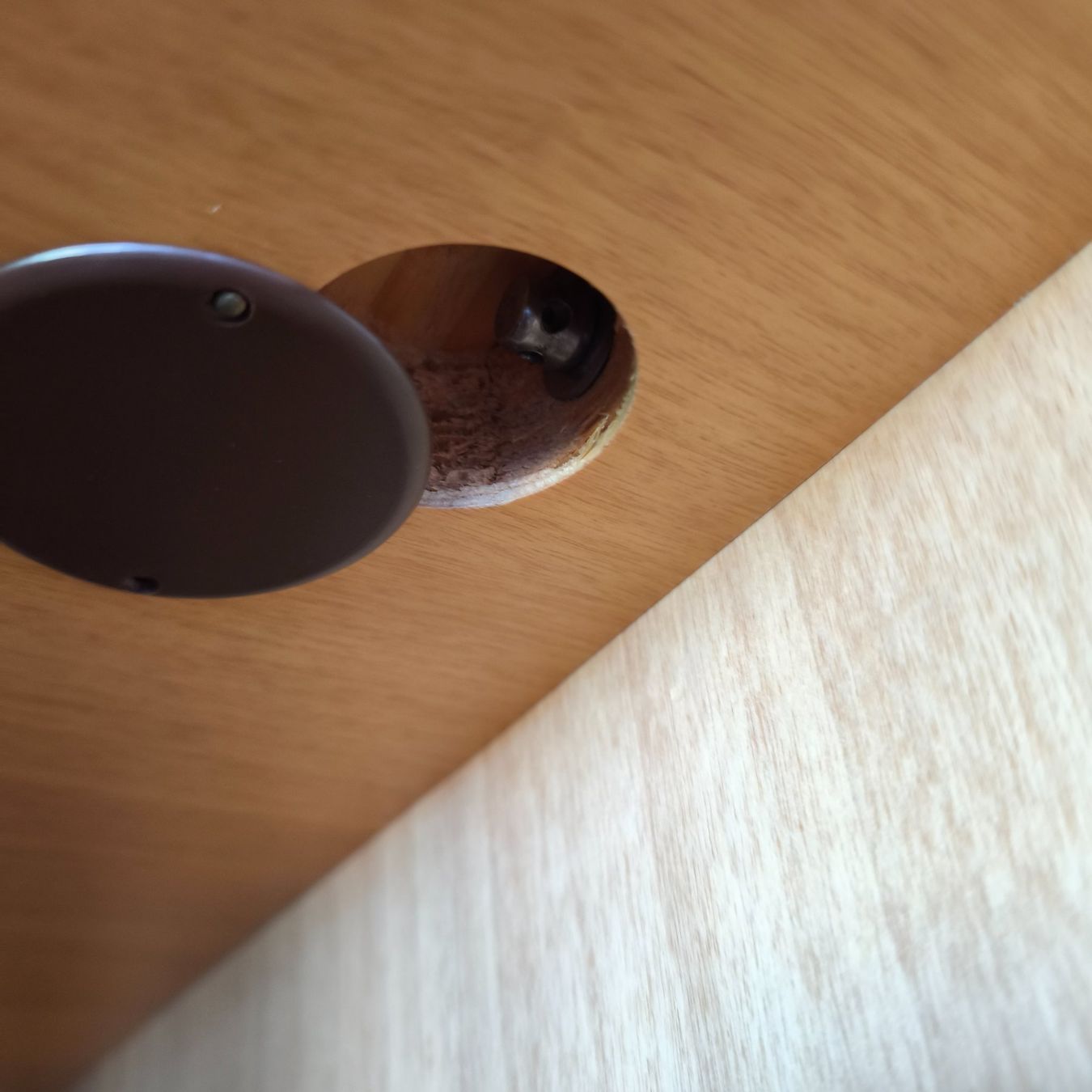 Armoires: Kleider Schrank GRATIS – D'occasion à Goldach par Stalwart 5