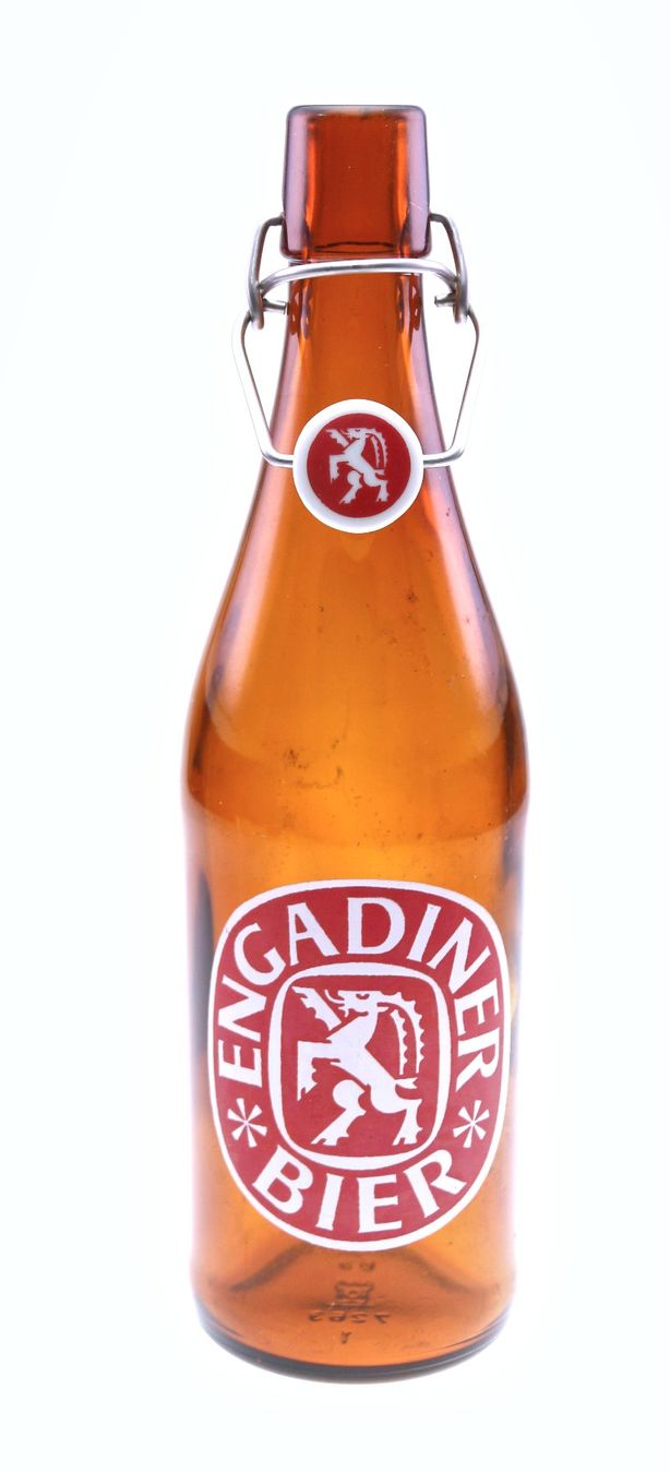 Bicchieri, Caraffe & Bottiglie: Engadiner Bier Celerina  Bierflasche Bügelflasche – Usato da Schmitten FR venduto da Netto_ein_Preis