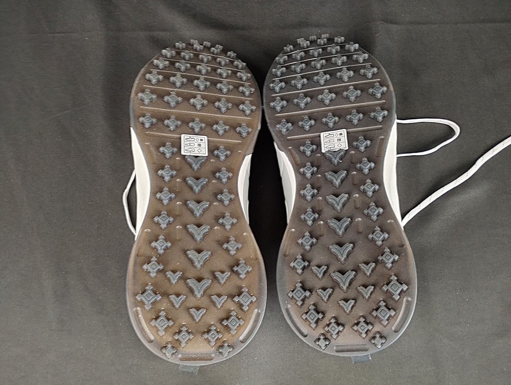 Scarpe da uomo: J. LINDEBERG Herren Golfschuhe weiss Gr.44 – Nuovo (secondo la descrizione) da Schübelbach venduto da Restwert_Schubelbach 3
