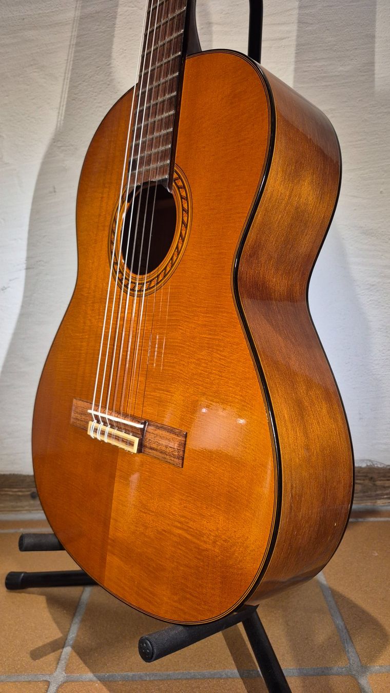 Yamaha Strumenti musicali: Akustik Gitarre Yamaha CG-120 – Usato da Winterthur venduto da NorrSydGuitars 6