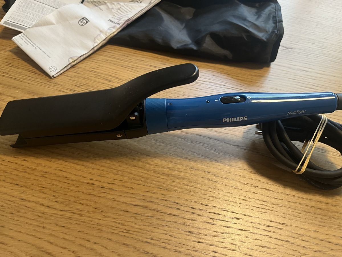 Philips Lockenstäbe & Haarglätter: Brosse multi-styles Philips HP8698 – Neu (gemäss Beschreibung) aus Fribourg von ciboulette2000 2