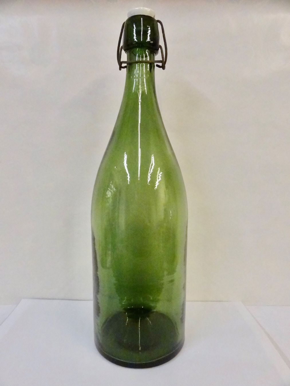 alte 2 Liter Flasche Bügelverschluss mundgeblasen 1931 (Gebraucht) in Kerzers für CHF 65 – mit Lieferung auf Ricardo kaufen