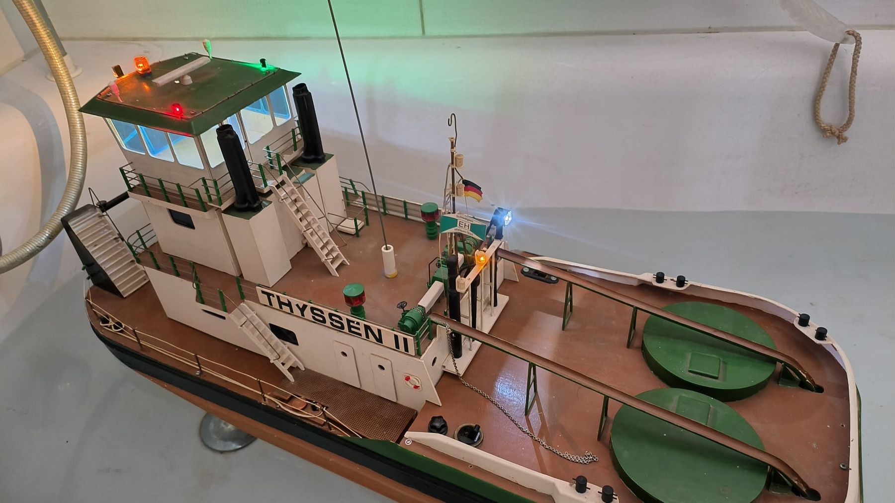 RC Modellbau: Schiffsmodell Thyssen II mit Beleuchtung funktionsfähig – Gebraucht aus St.Gallen von Msorra8 2