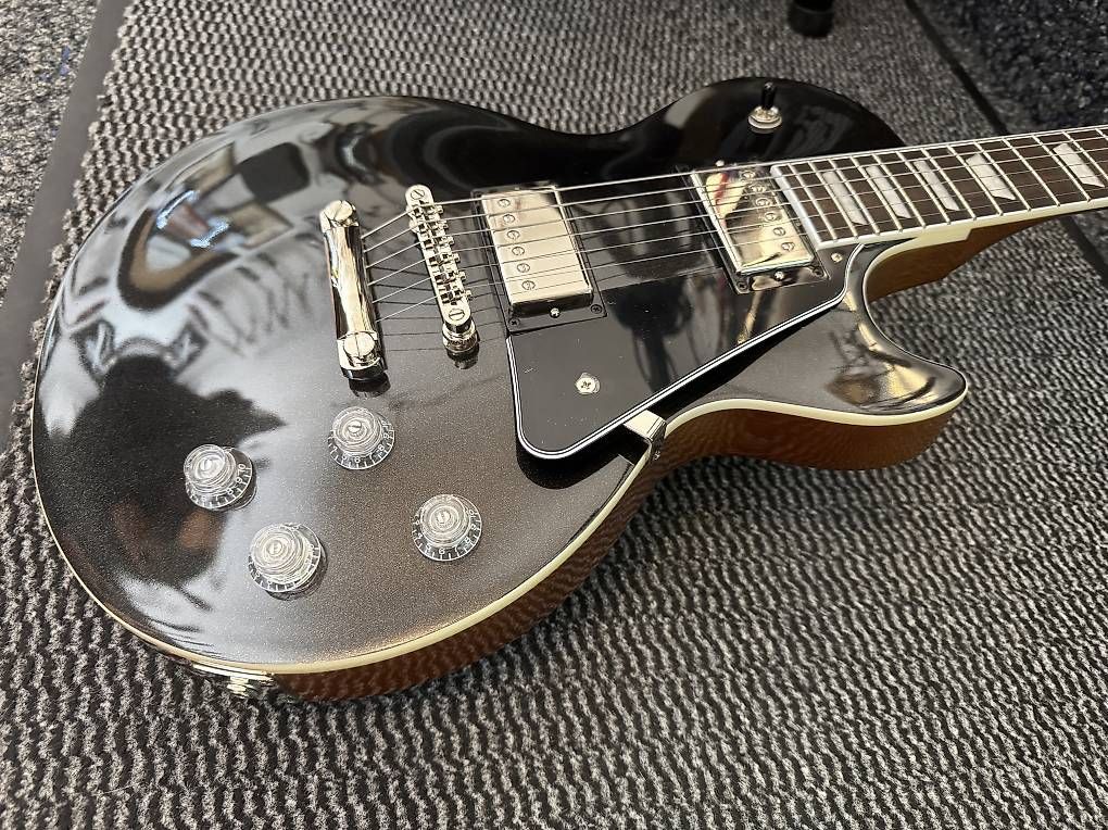 Strumenti musicali: Epiphone Les Paul Modern Graphite Black – Usato da Morges venduto da GvnMusic