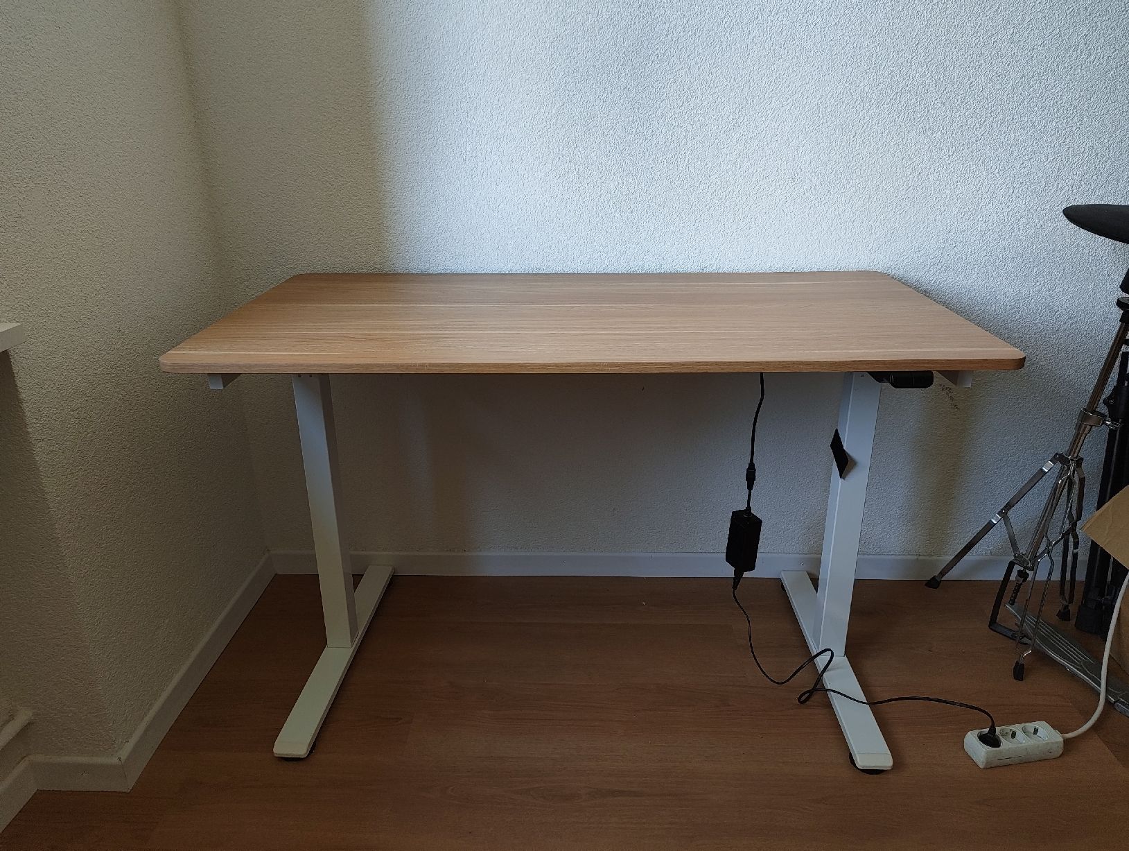 Scrivanie: Schreibtisch höhenverstellbar mit Holzplatte + Stuhl + Eimer – Nuovo (secondo la descrizione) da Kreuzlingen venduto da fix_wx75 3