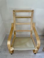 Fauteuil IKEA modèle POÄNG en bois courbé, confortable!