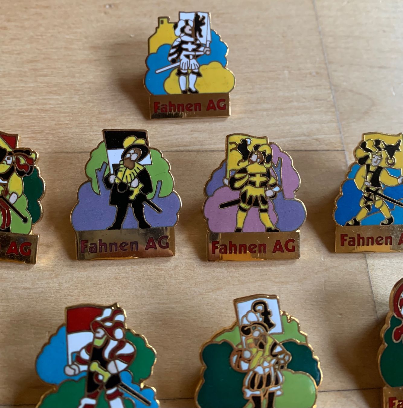 Placchette & Badge: 13 Pin der Fahnen AG – Usato da Goldingen venduto da Bergler012 3