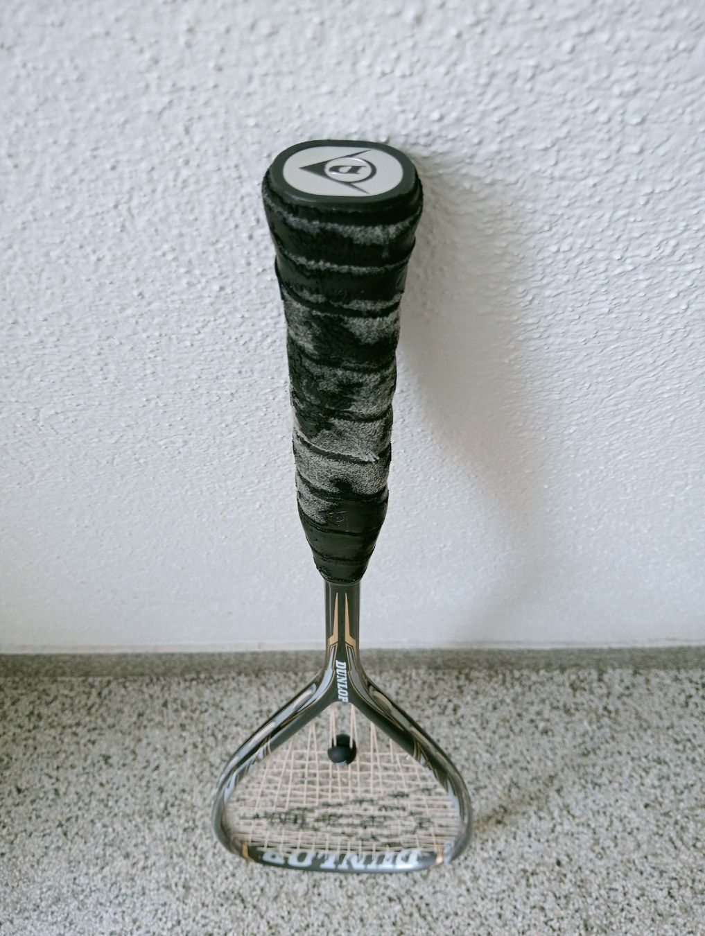 Dunlop Schläger: Dunlop Blackstorm Titanium Squashschläger – Gebraucht aus Allschwil von Evgeniia78 8