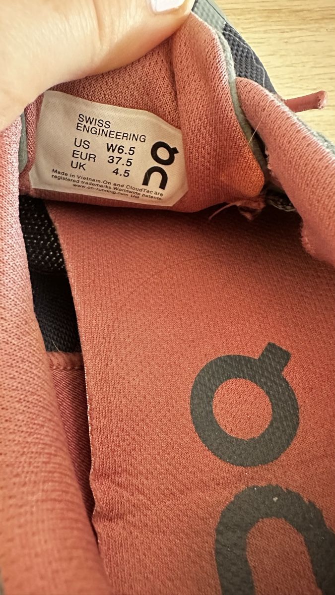 On Scarpe da donna: On Schuh Gr 37.5 – Usato da Männedorf venduto da HollyCat 3