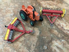 Dinky Toys Field Marshal mit Zubehoere