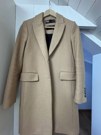 Zara Manteco Mantel