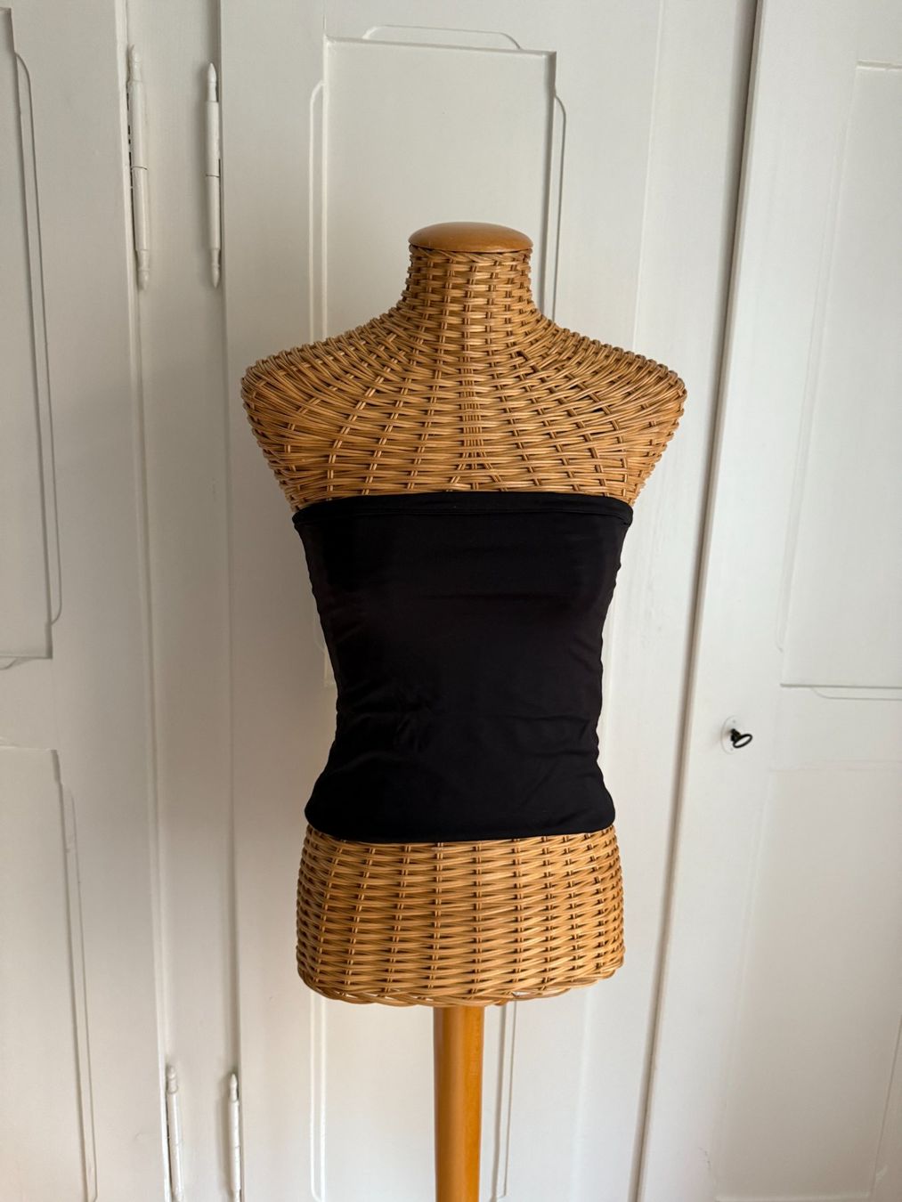 Na-kd Tops: NA-KD - Bandeau-Top schwarz 38 – Gebraucht aus Zürich von Diazaio