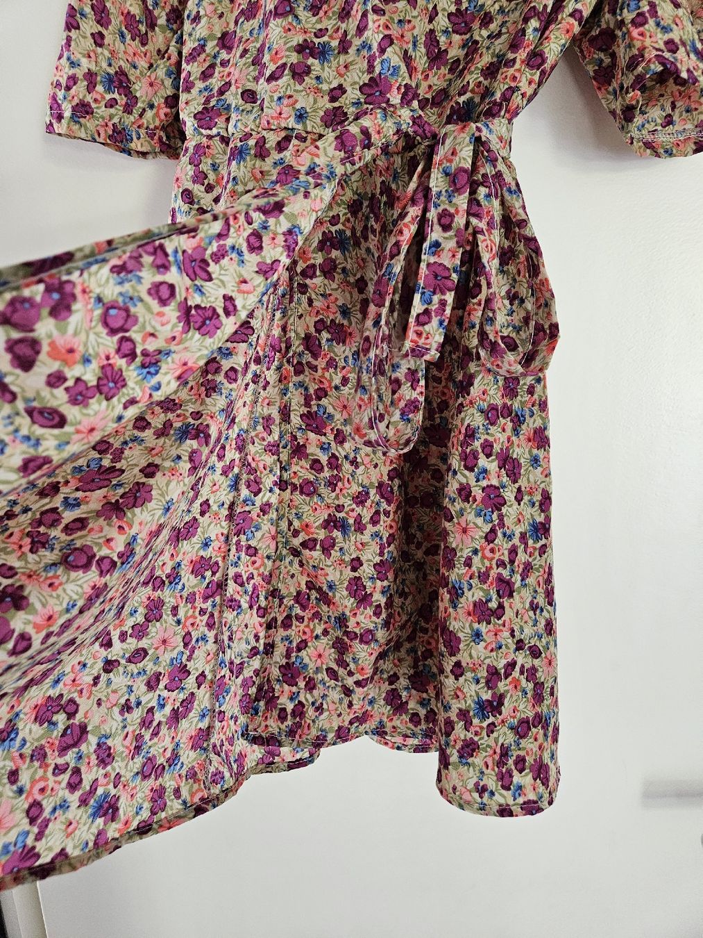 Kleider: Robe portefeuille XS-S  – Gebraucht aus Vétroz von sas_yln5 2