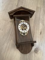 Horloge murale mécanique avec clé de remontage et pendule