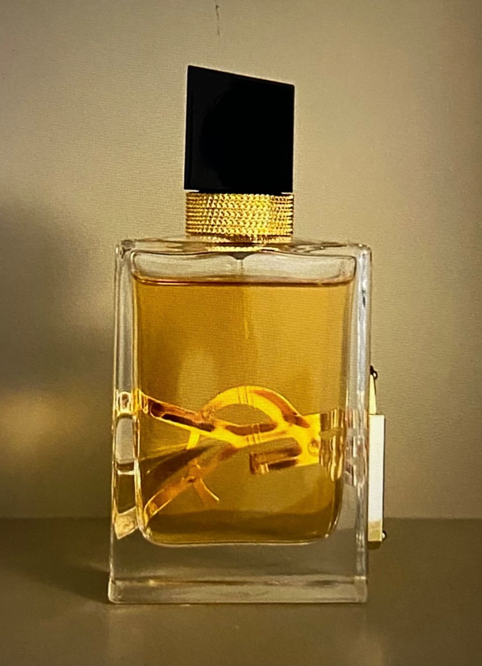 Saint Laurent Parfums & Eau de Toilette: YSL Libre Edp 50 ml - PLEIN – Neuf (Voir description) à Genève par kik_8jd6 2