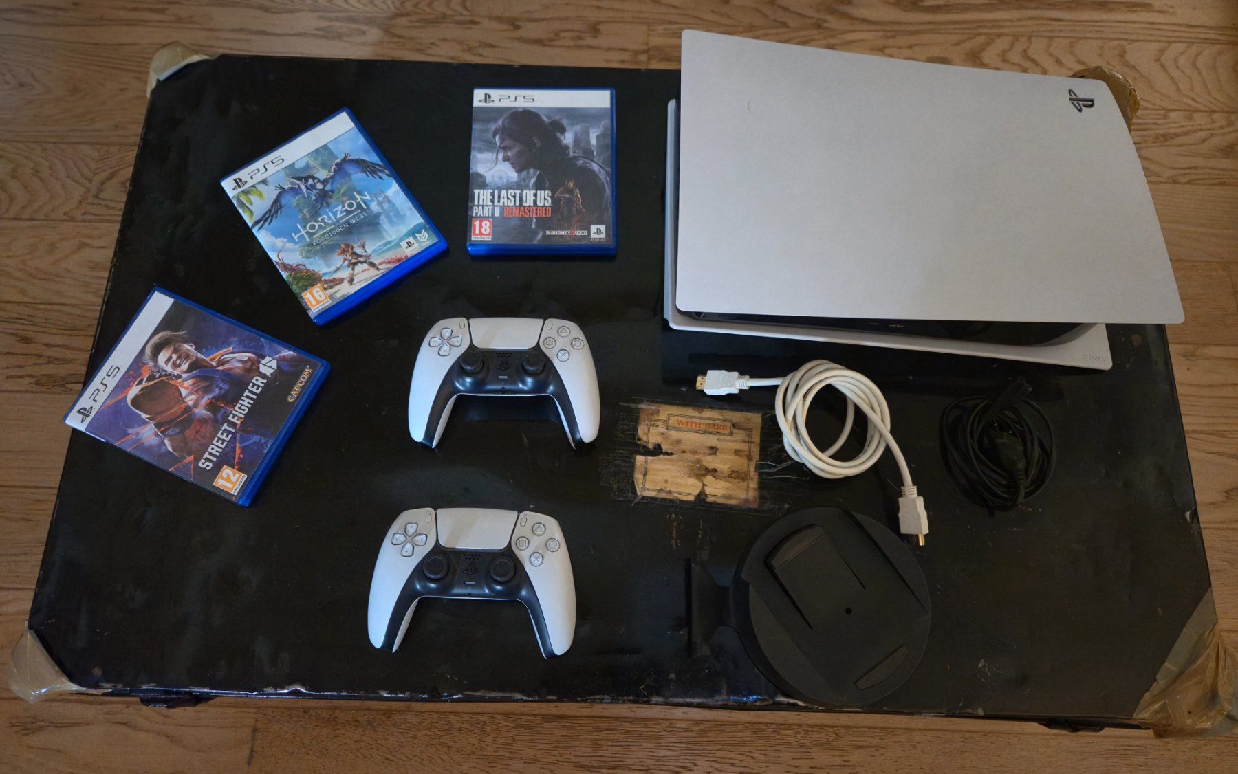 Sony Consoles: PlayStation 5 + accessoires et jeux – D'occasion à Carouge GE par Jon_sdq2