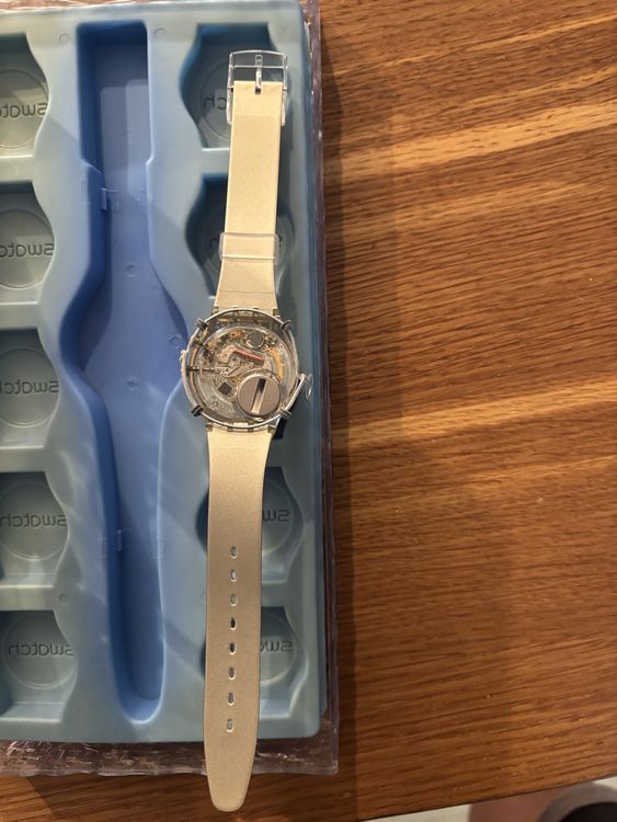 Swatch Montres: Swatch Uhr Celebrate Life mit Box ! – Neuf (Voir description) à Allenwinden par Lb3 3
