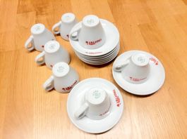 Set de tasses et sous tasses à Trottet