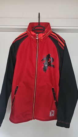 Veste sport Adidas Original Redman rouge et noire