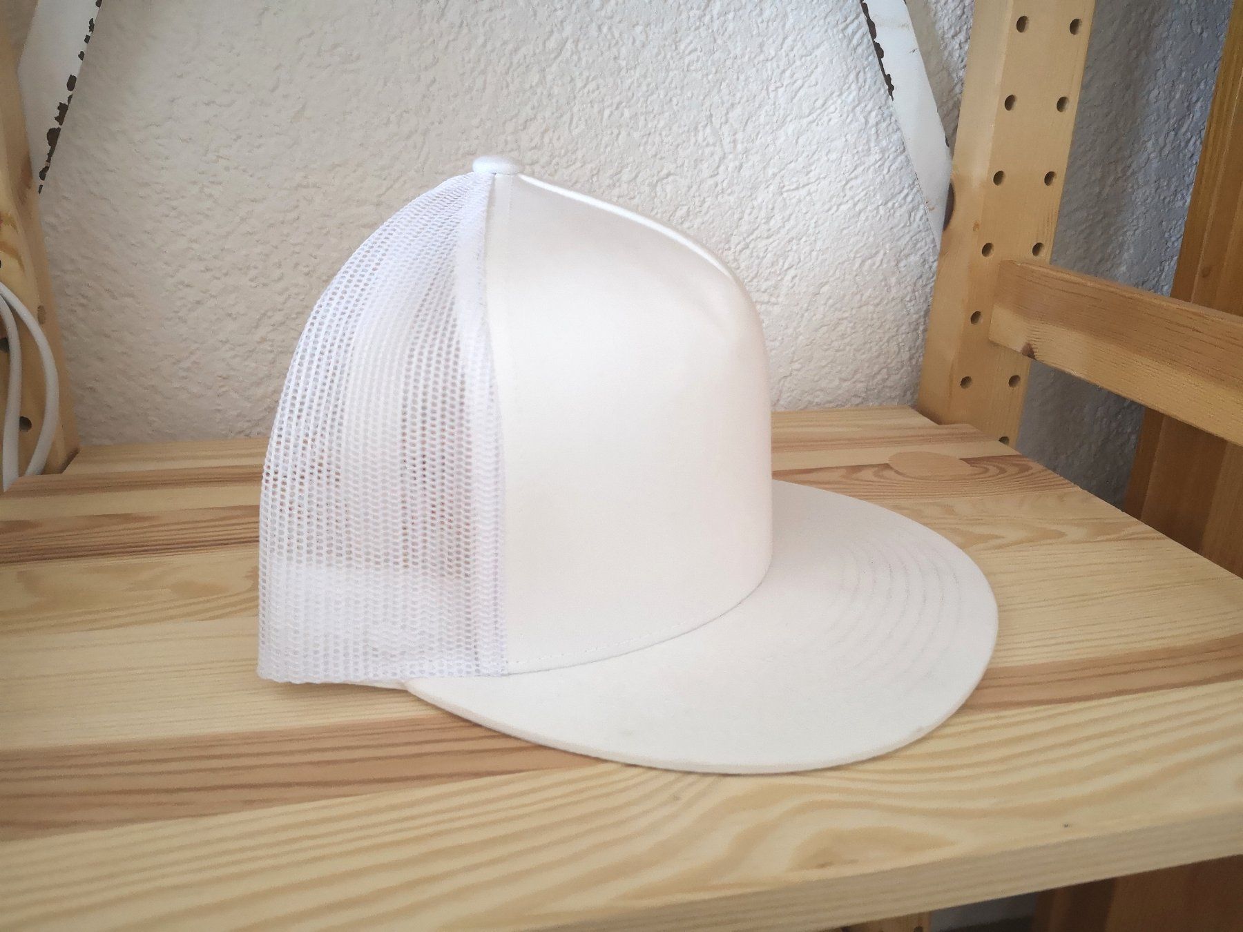 Copricapi, berretti & cappellini: YUPOONG Cap weiss unisex – Nuovo (secondo la descrizione) da Münsingen venduto da Nik_und_Kat 1