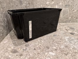 Schwarze Box von IKEA
