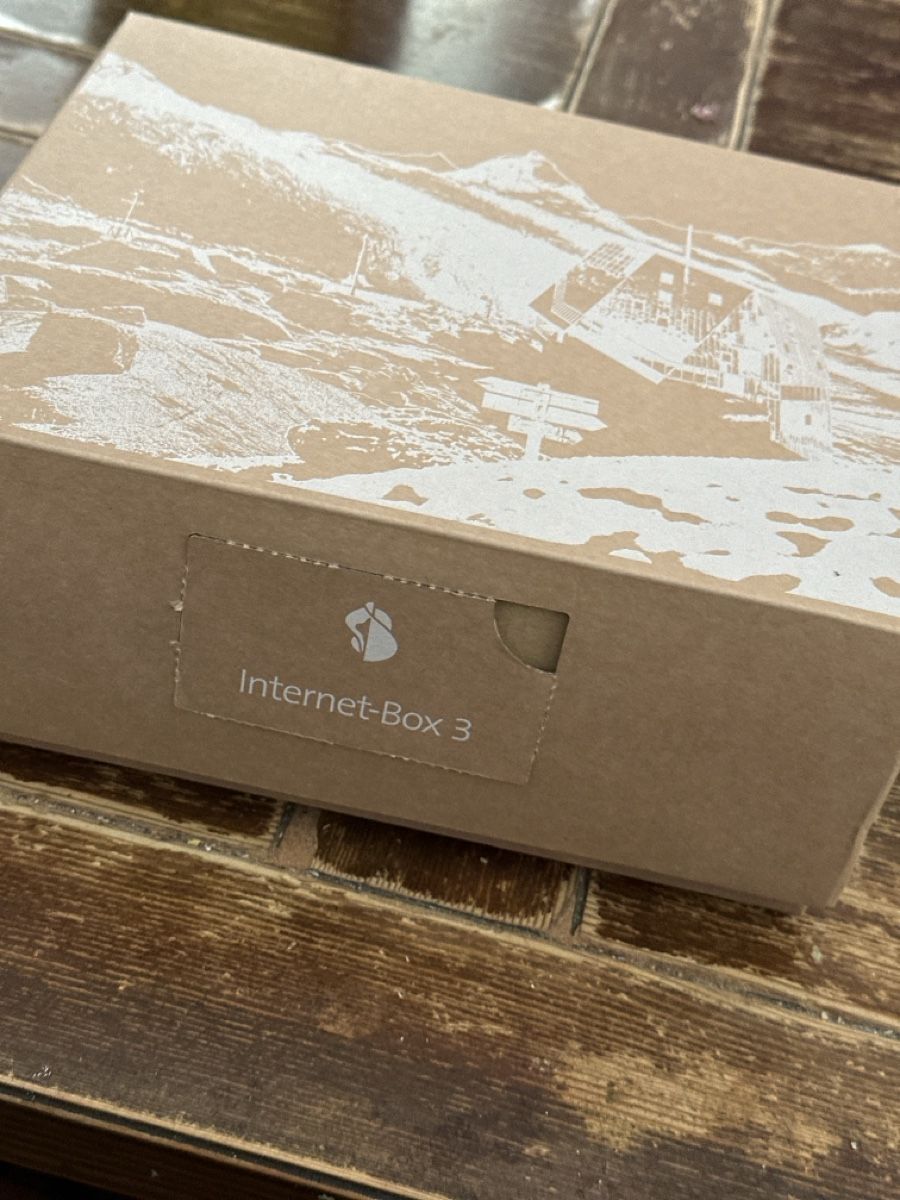 Swisscom Modem & Router: Internet-Box 3 von— NEU & UNGEÖFFNET – Nuovo e nell'imballaggio originale da Uster venduto da Lija8610