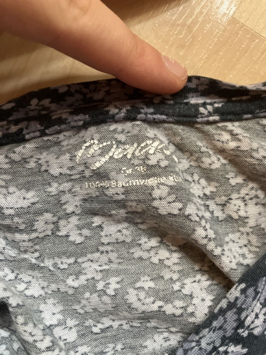T-shirt: Maas T-Shirt Blumen – Nuovo (secondo la descrizione) da St. Gallen venduto da hnnh.koch 1