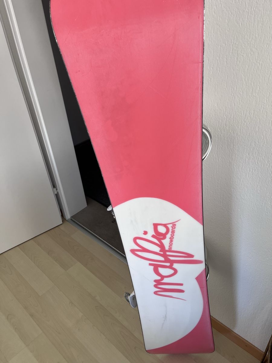 Boards: Mafia Snowboard, inklusive Bindung – Gebraucht aus Winterthur von des_7snw 4