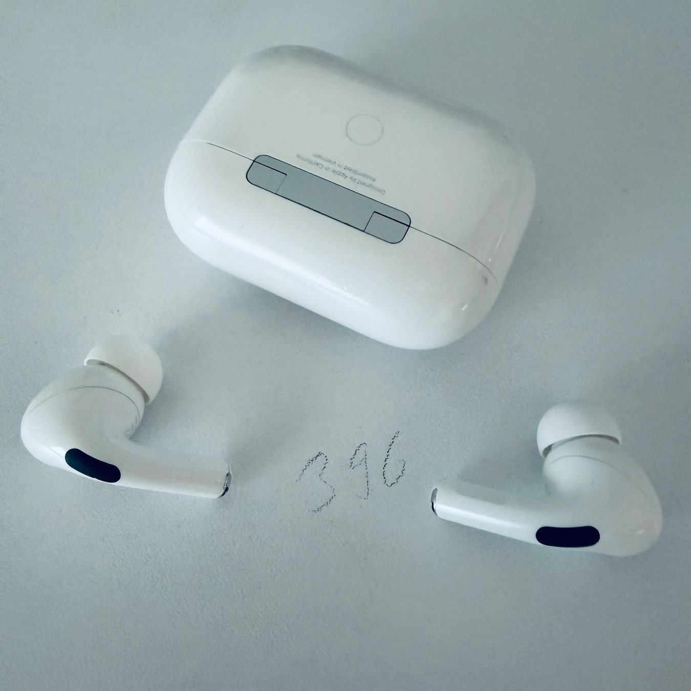 Apple Cuffie: Original Apple AirPods Pro 1 Gen. mit Wireless Ladecase – Usato da Basel venduto da MY.AIRPODS.SHOP 6
