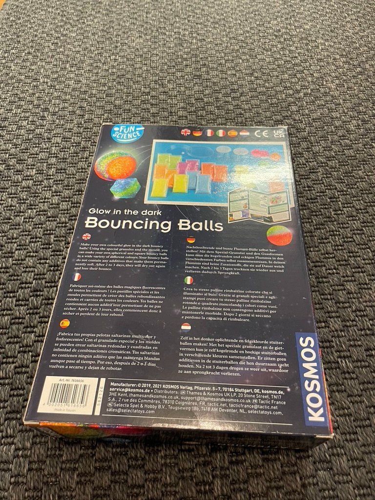 Kits de loisir créatif: Kosmos Glow in the Dark Bouncing Balls – Neuf avec emballage d'origine à Berikon par Cyberbob2000 1