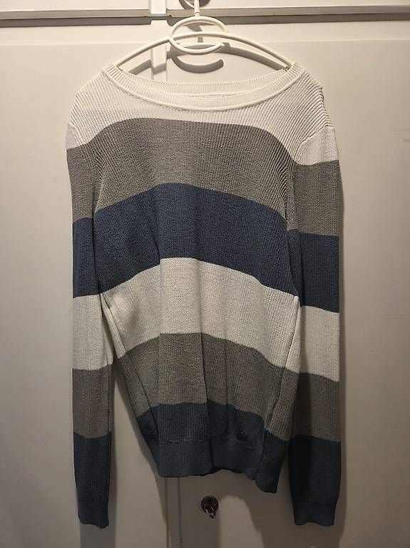 Pulls & Sweat-shirts: Strickpullover Damen (M) – D'occasion à Neuhausen am Rheinfall par mir_9hqj