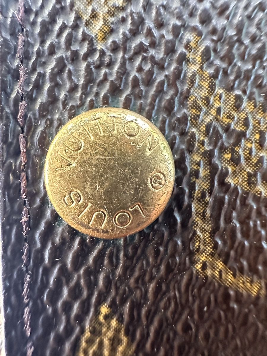 Louis Vuitton Portachiavi: Pochette clés Louis Vuitton Monogram usagé 4 crochets – Usato da Le Lignon venduto da Latenterouge 3