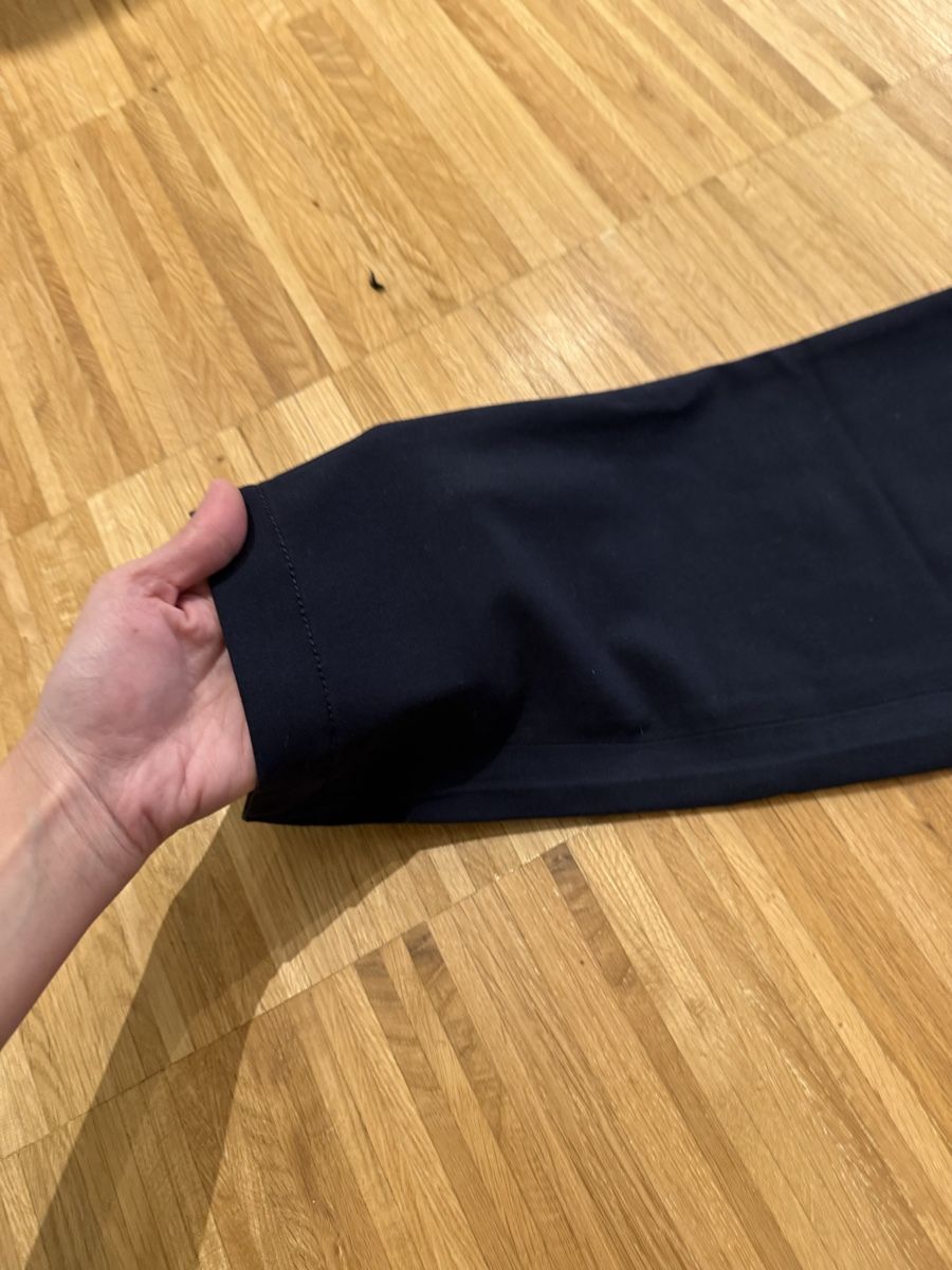 Pantaloni: Soft dark blue trousers – Usato da Adliswil venduto da Marjin 2