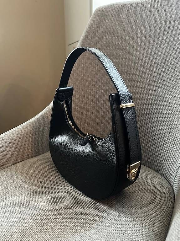 Borse da donna: Sacs Melly Neufs – Usato da Lucens venduto da TCG_sellnbuy