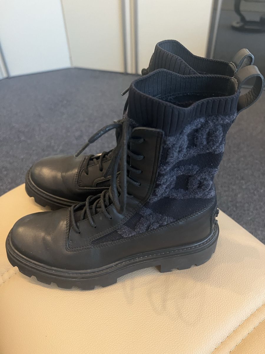 Tod'S Scarpe da donna: Tod‘s Boots – Usato da Baar venduto da kri_m7t2