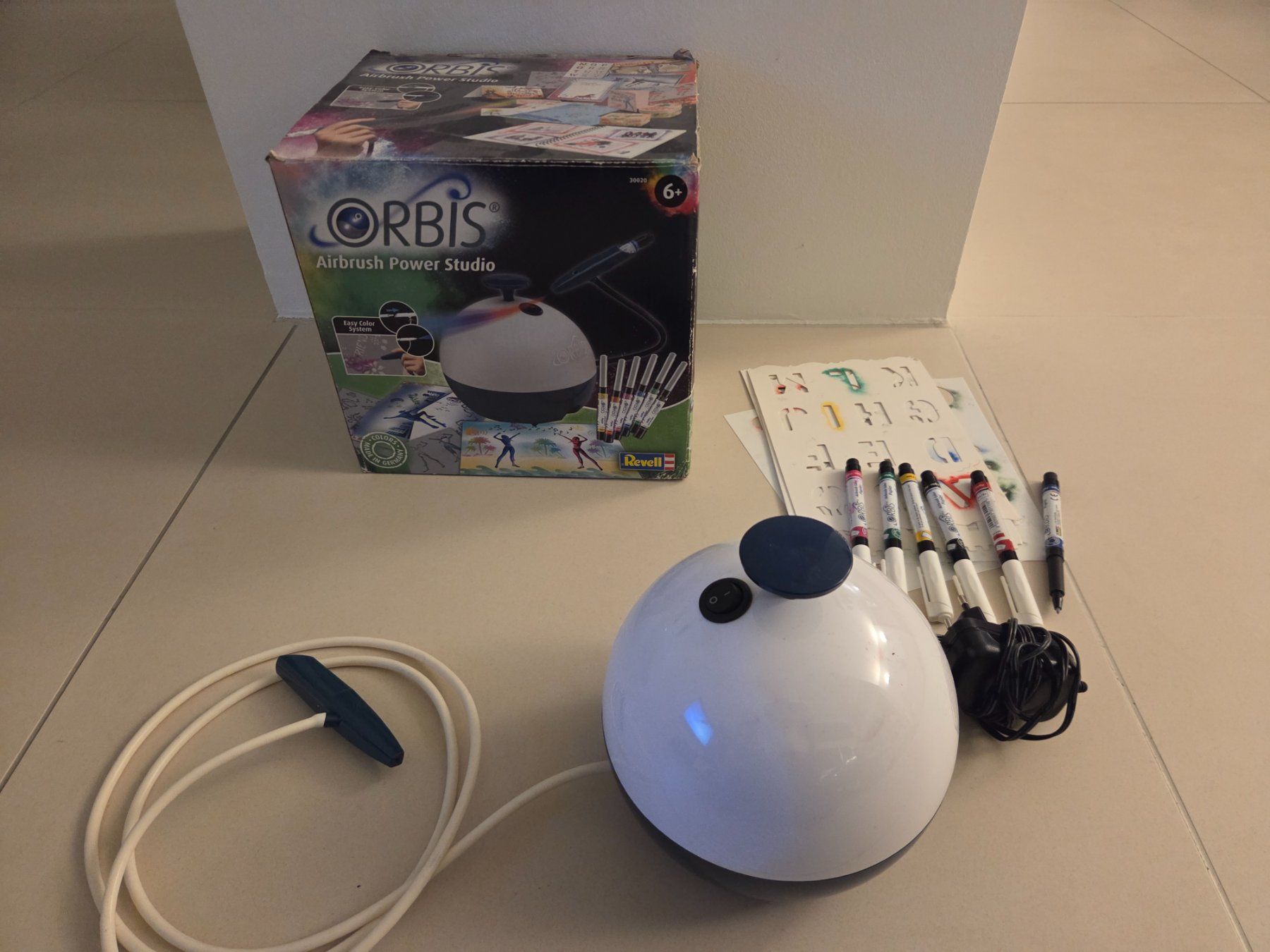 Spielzeuge: ORBIS-AIRBUSH POWER STUDIO – Gebraucht aus Kloten von Senolf