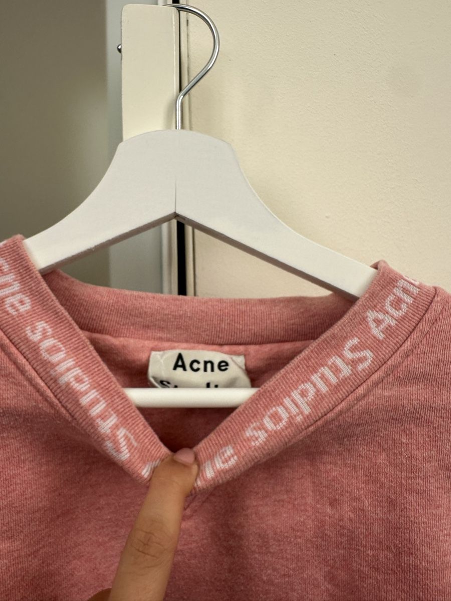 Acne Studios Maglioni & Felpe: Acne Studios pink crewneck – Usato da St. Niklausen LU venduto da lau_259n 2