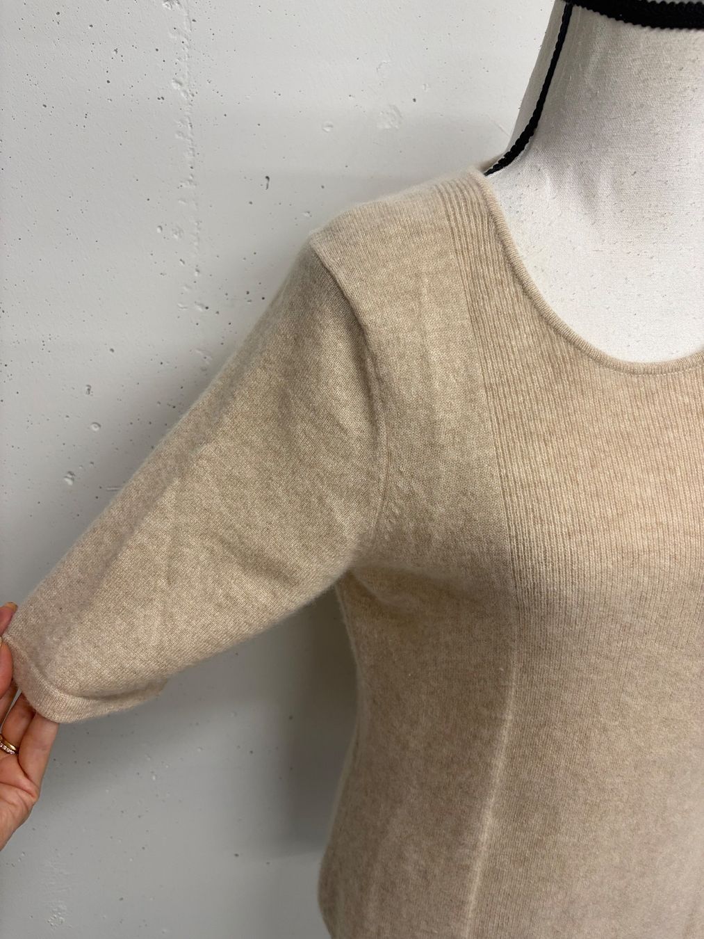 Maglioni & Felpe: Elegance Kaschmir Pullover Gr. 42 Beige Kurzarm – Nuovo (secondo la descrizione) da Regensdorf venduto da secondchancefashion 1