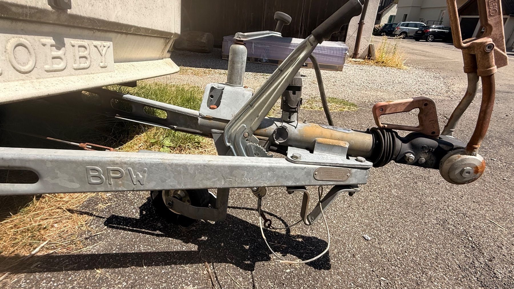 Rimorchi: Hobby Wohnwagen weiss, Defekt – Difettoso da Kölliken venduto da elgringosuizo 3