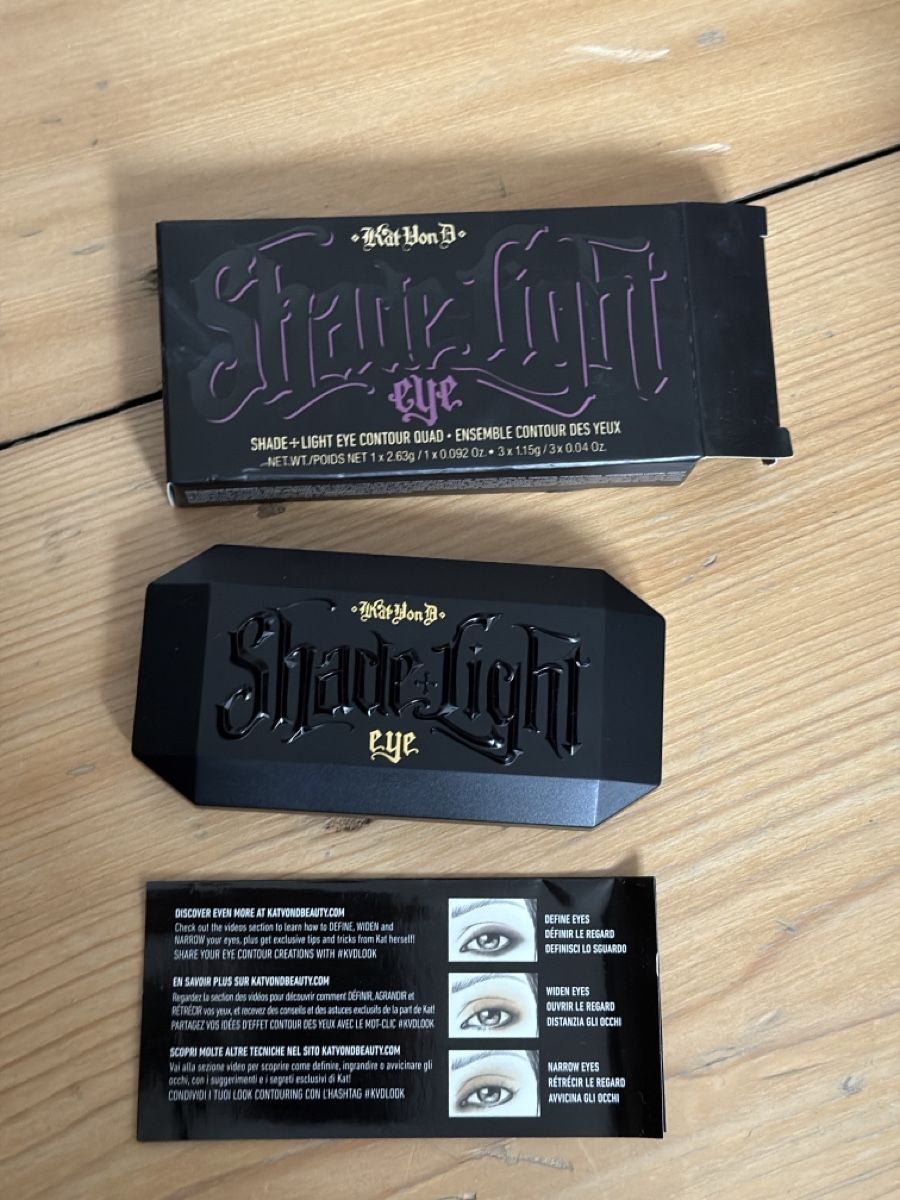 Make-up: Kat Von D Shade+Light Eye Contour Palette - Spring Edition – Nuovo (secondo la descrizione) da Basel venduto da alb_989f