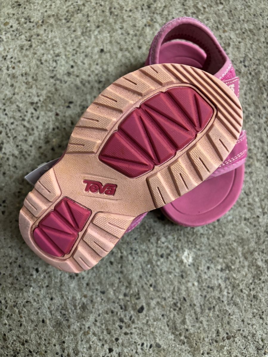 Teva Schuhe für Mädchen: Teva Sandalen Pink, Grösse 21 – Gebraucht aus Büren an der Aare von Nikito2001 4