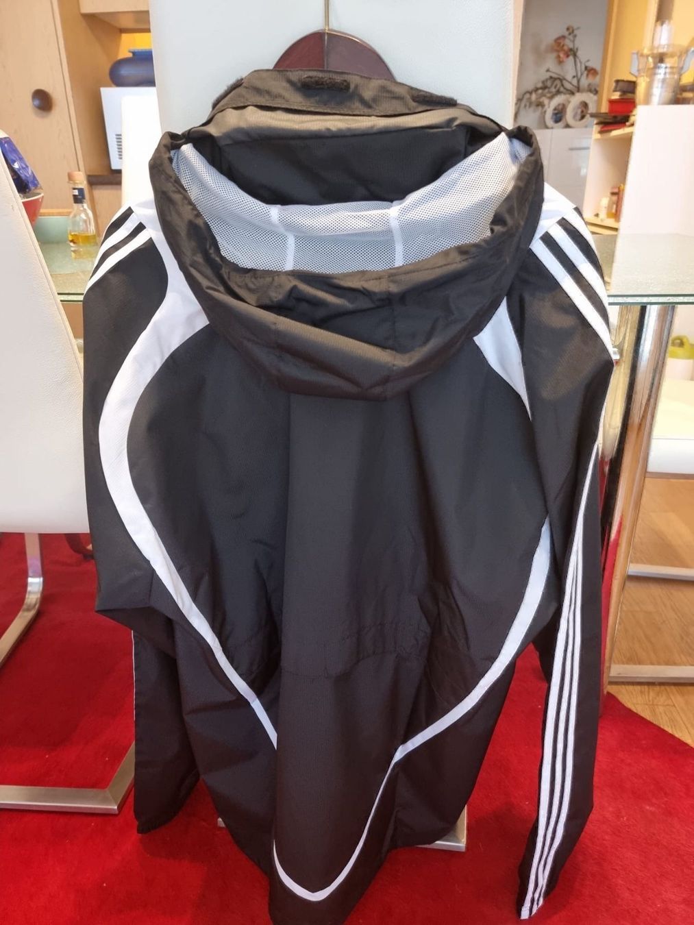 Adidas Jacken: Adidas Jacke – Neu und originalverpackt aus Luzern von Reni025 2
