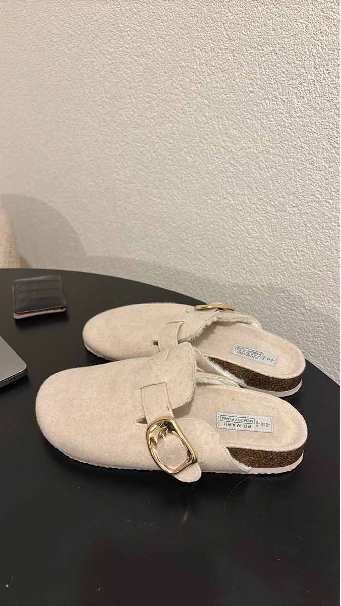 Damenschuhe: Mules beige taille 40 – Gebraucht aus Prilly von hei_5q56