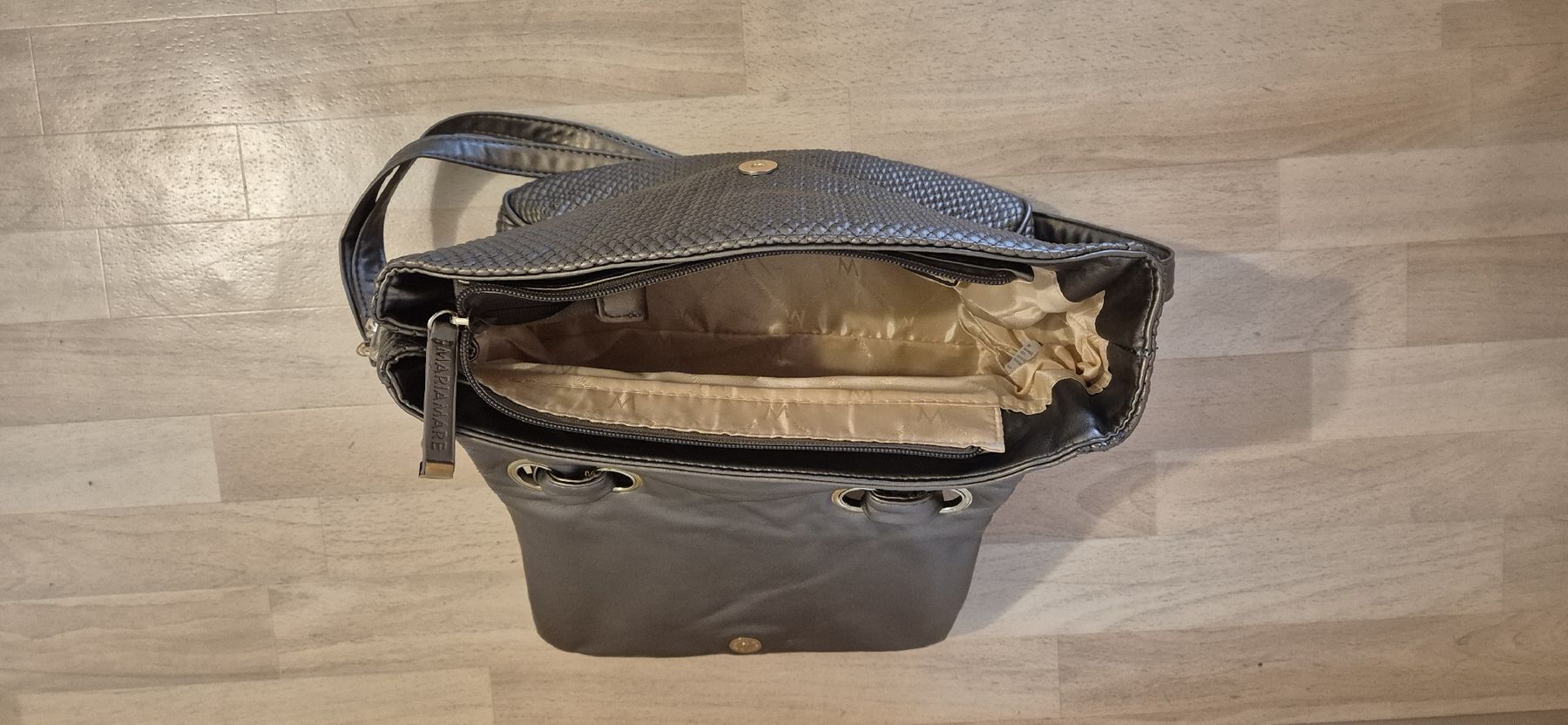 Borse da donna: Handtasche in Bronze Optik – Usato da Schwyz venduto da Vesparider01 6