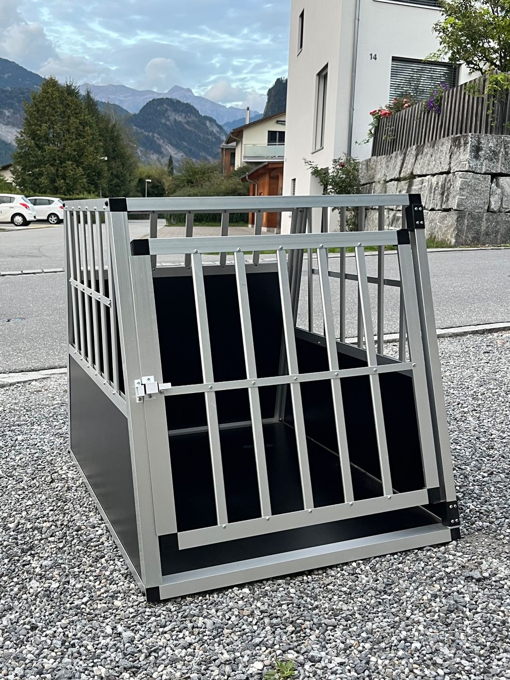 Gabbie, trasporto & Sicurezza: Hundebox Hund gross – Usato da Igis venduto da pie_pd99 4