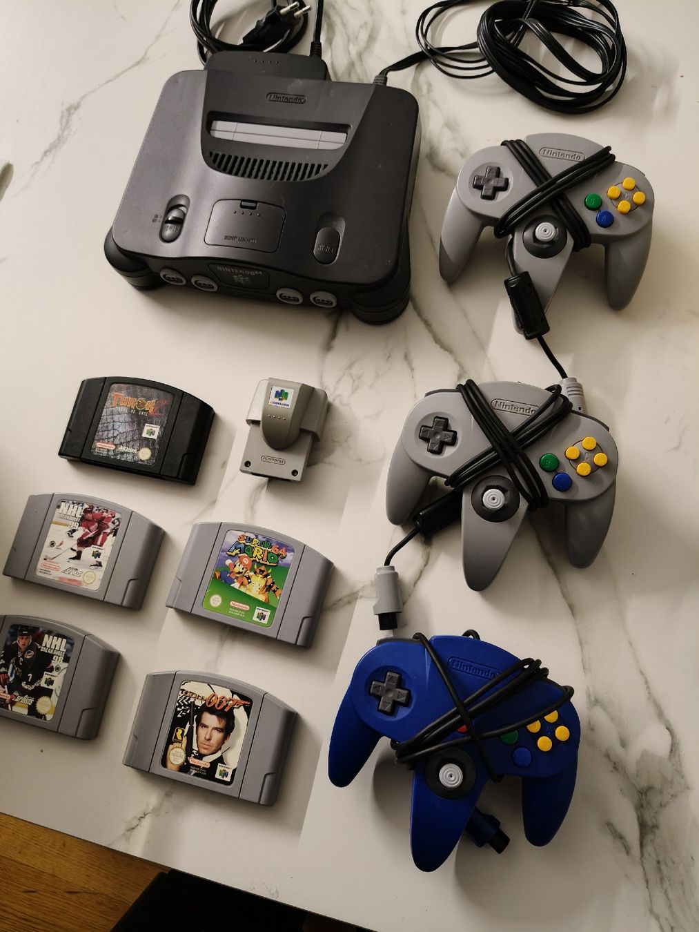 Nintendo Konsolen: Nintendo 64 Konsole mit 3 Controller & 6 Spiele! – Gebraucht aus Oensingen von ece_8k7q 3
