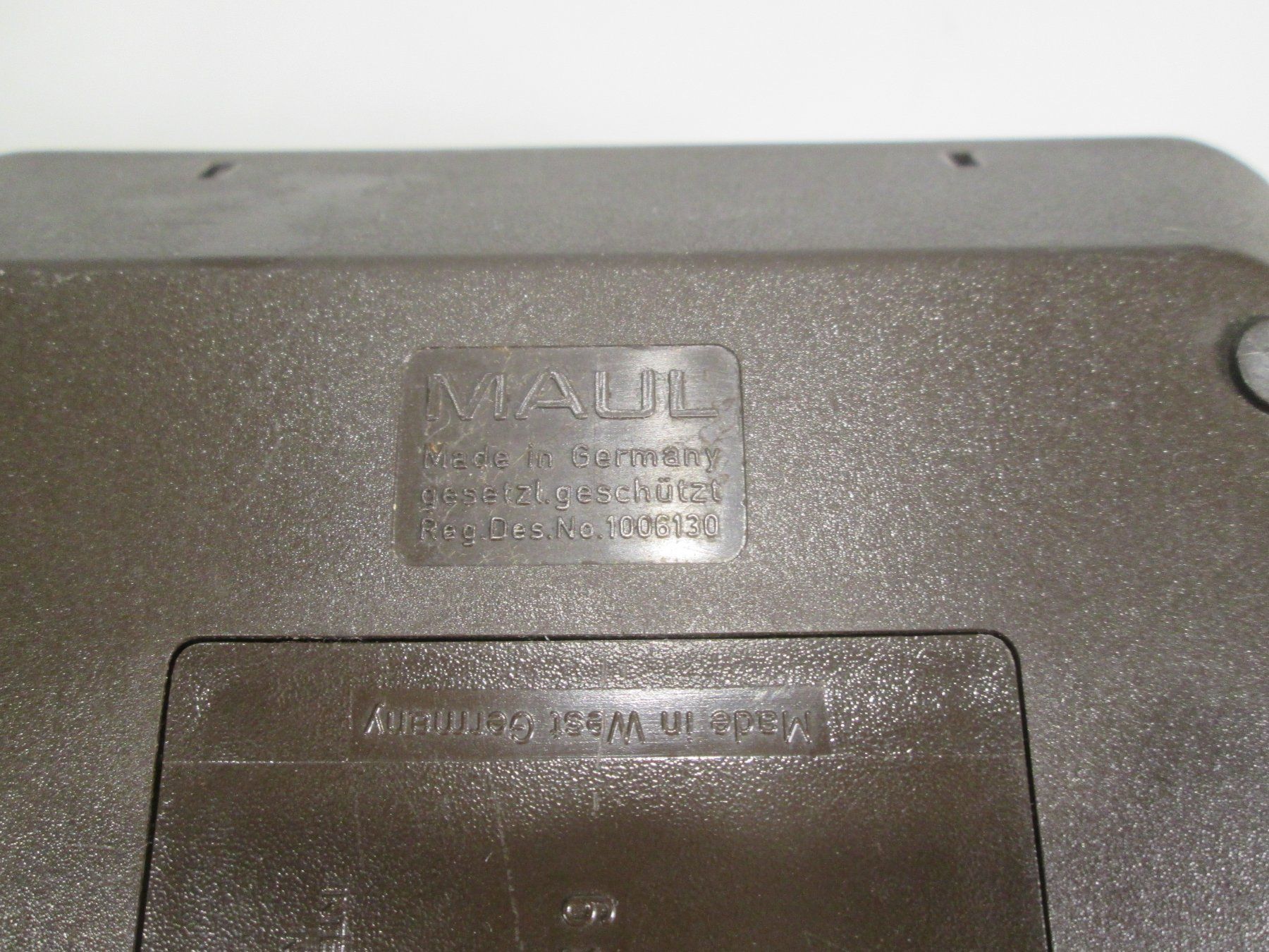 Altra tecnologia per ufficio: Briefwaage MAUL, W.Germany / 220V oder Batt. / bis 2kg – Usato da Rapperswil SG venduto da designandmore 3