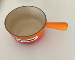 Caquelon à fondue Le Creuset en fonte émaillée – Orange Volc