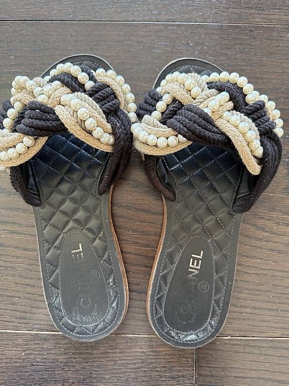 Chanel Scarpe da donna: Chanel Sandalen – Usato da Wädenswil venduto da Cocomagi 2