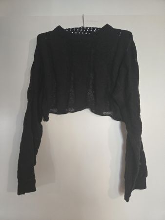 Cooler Kurzpullover in Längsstreifen und Transparenz, L